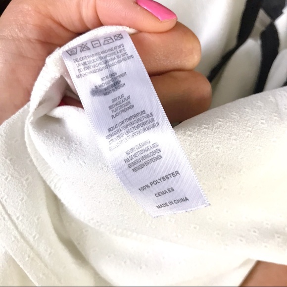 🐚 LOLA LIZA OFF-WHITE BLACK TRIM BLOUSE! - Picture 9 of 10